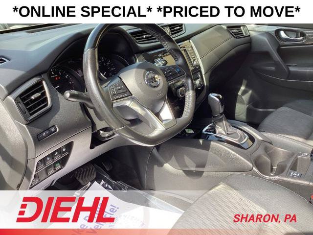 Used 2019 Nissan Rogue SV w/ Premium Package FWD image 29