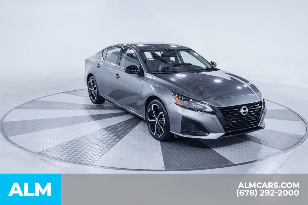 Used 2025 Nissan Altima 2.5 SR FWD image 18