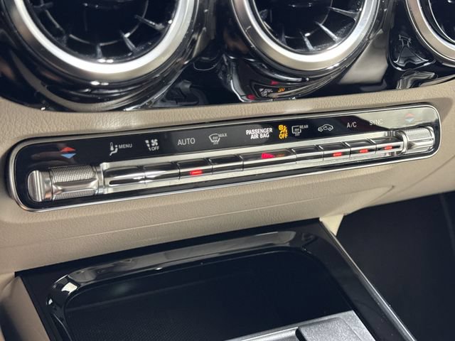 Used 2021 Mercedes-Benz GLA 250 4MATIC image 19