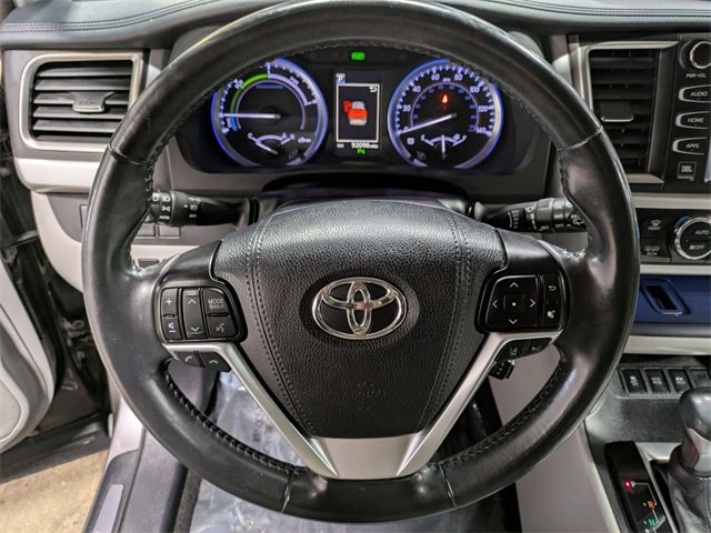 Used 2019 Toyota Highlander Limited image 18
