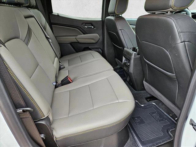 Used 2025 Chevrolet Colorado ZR2 w/ Technology Package image 21
