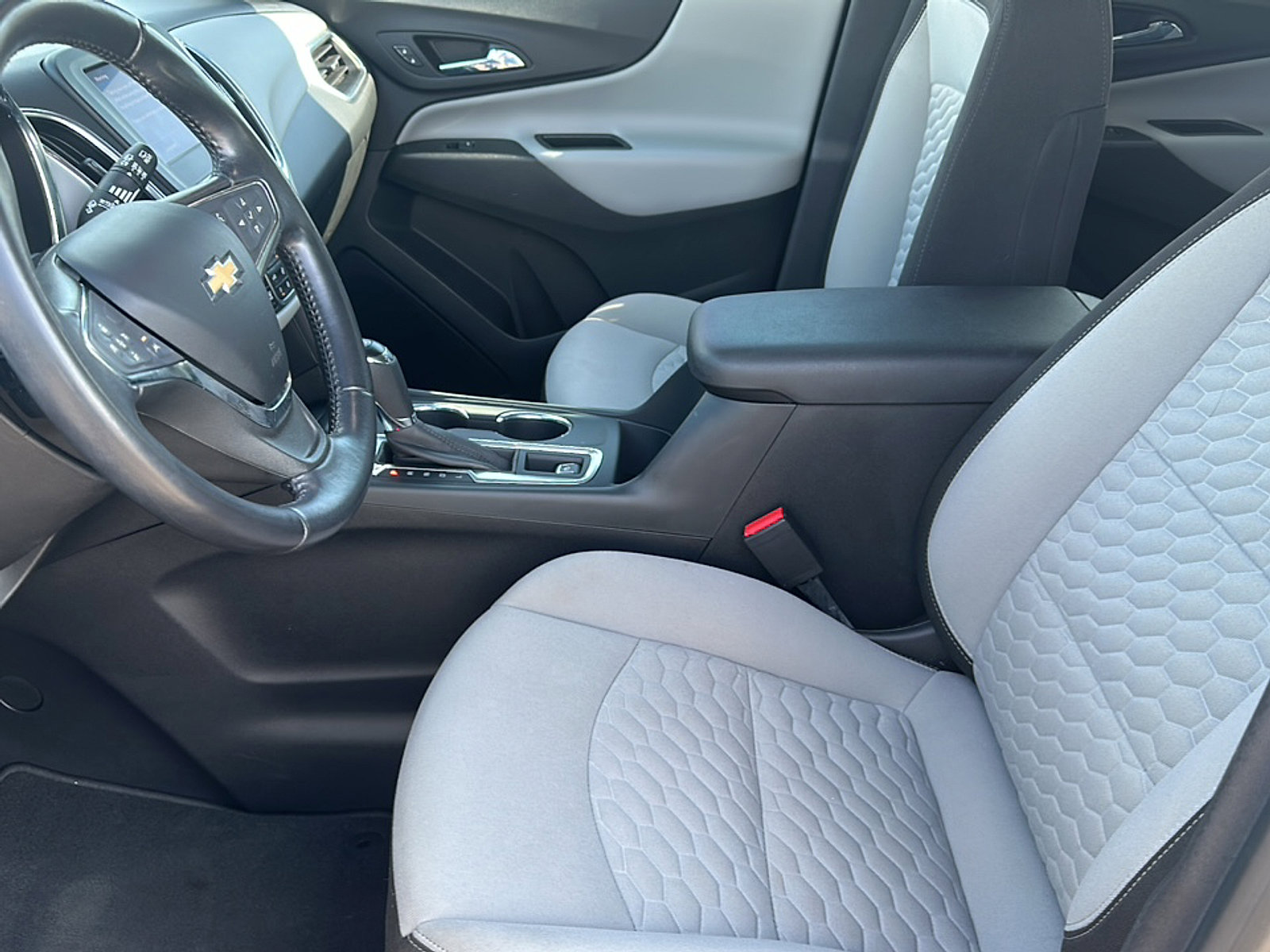 Used 2020 Chevrolet Equinox LT image 13