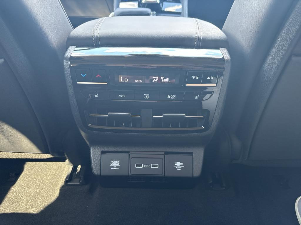 Certified 2023 Acura MDX SH-AWD w/ Advance Package image 13