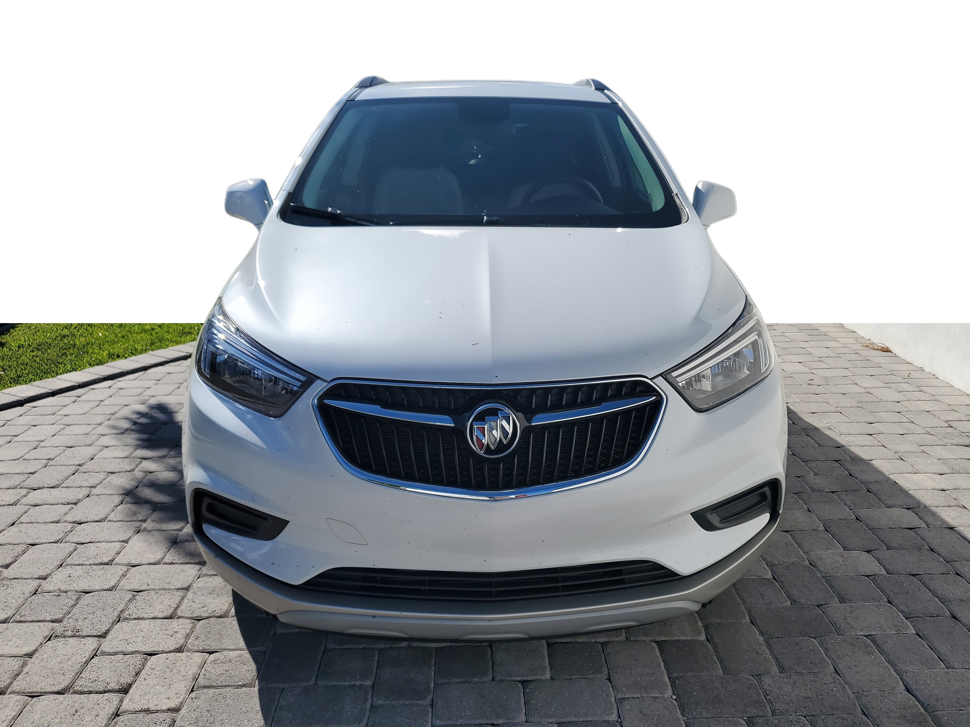 Used 2020 Buick Encore Preferred w/ Safety Package image 2