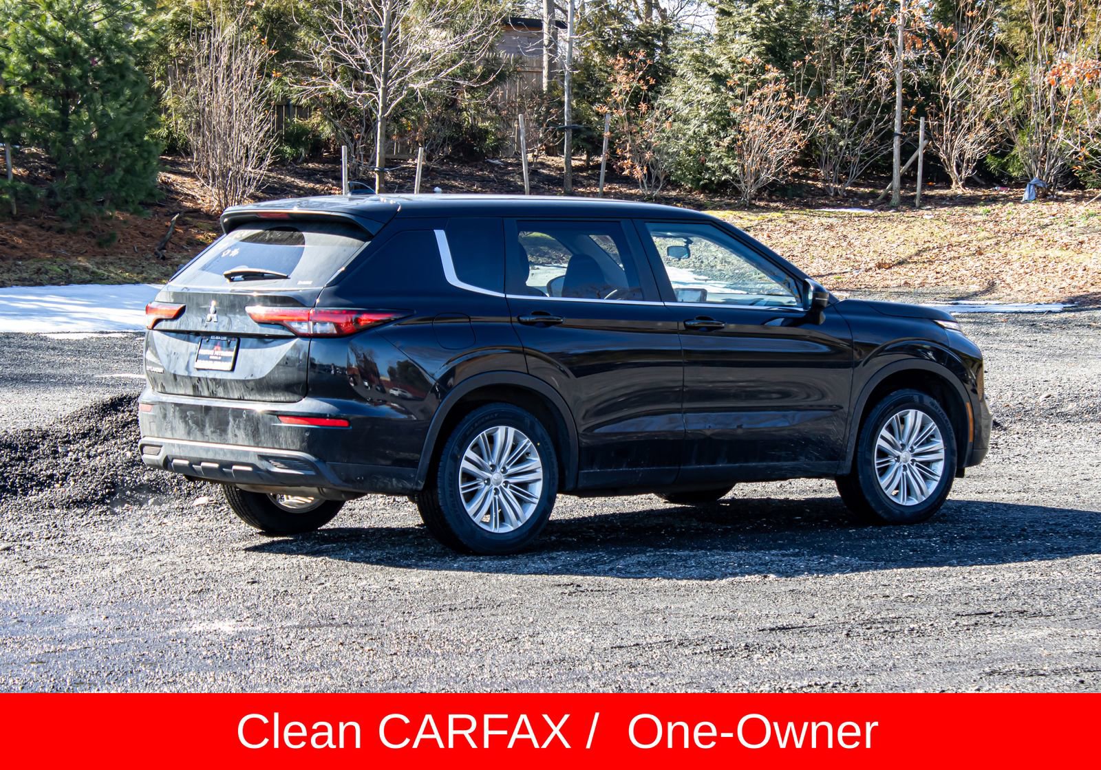 Used 2024 Mitsubishi Outlander ES image 8