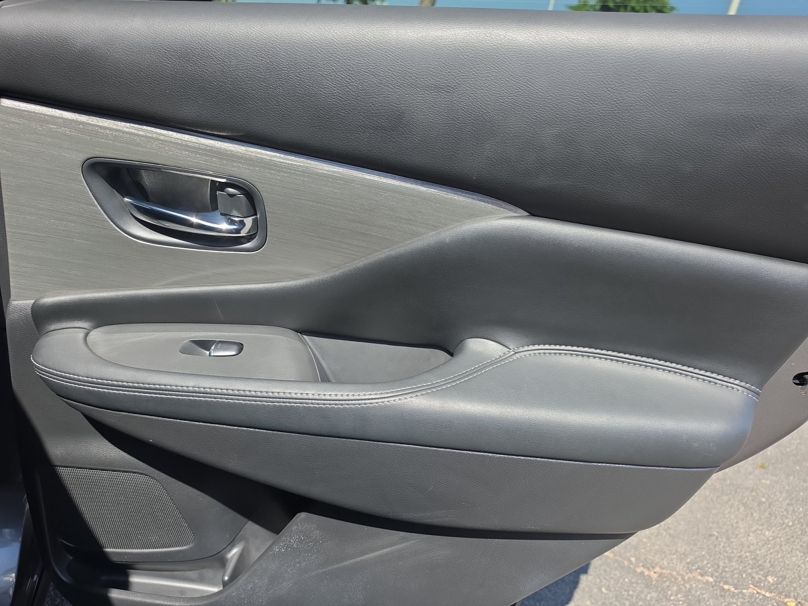 Used 2017 Nissan Murano SL FWD image 23