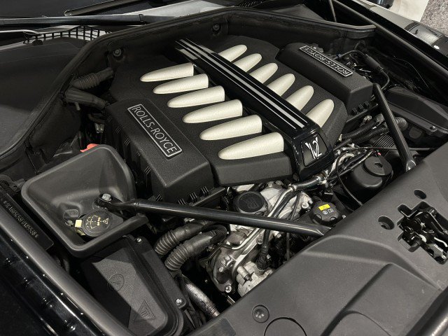 Used 2015 Rolls-Royce Wraith RWD image 9