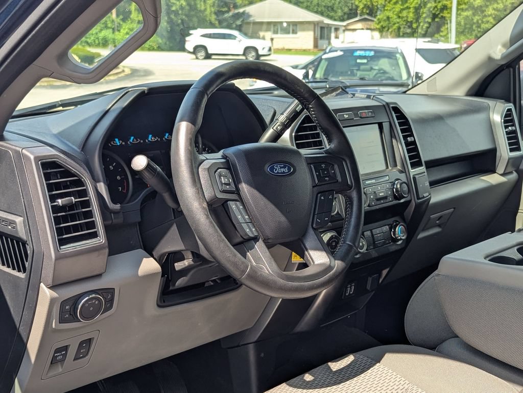 Used 2019 Ford F150 XLT w/ Equipment Group 302A Luxury AWD/4WD image 9