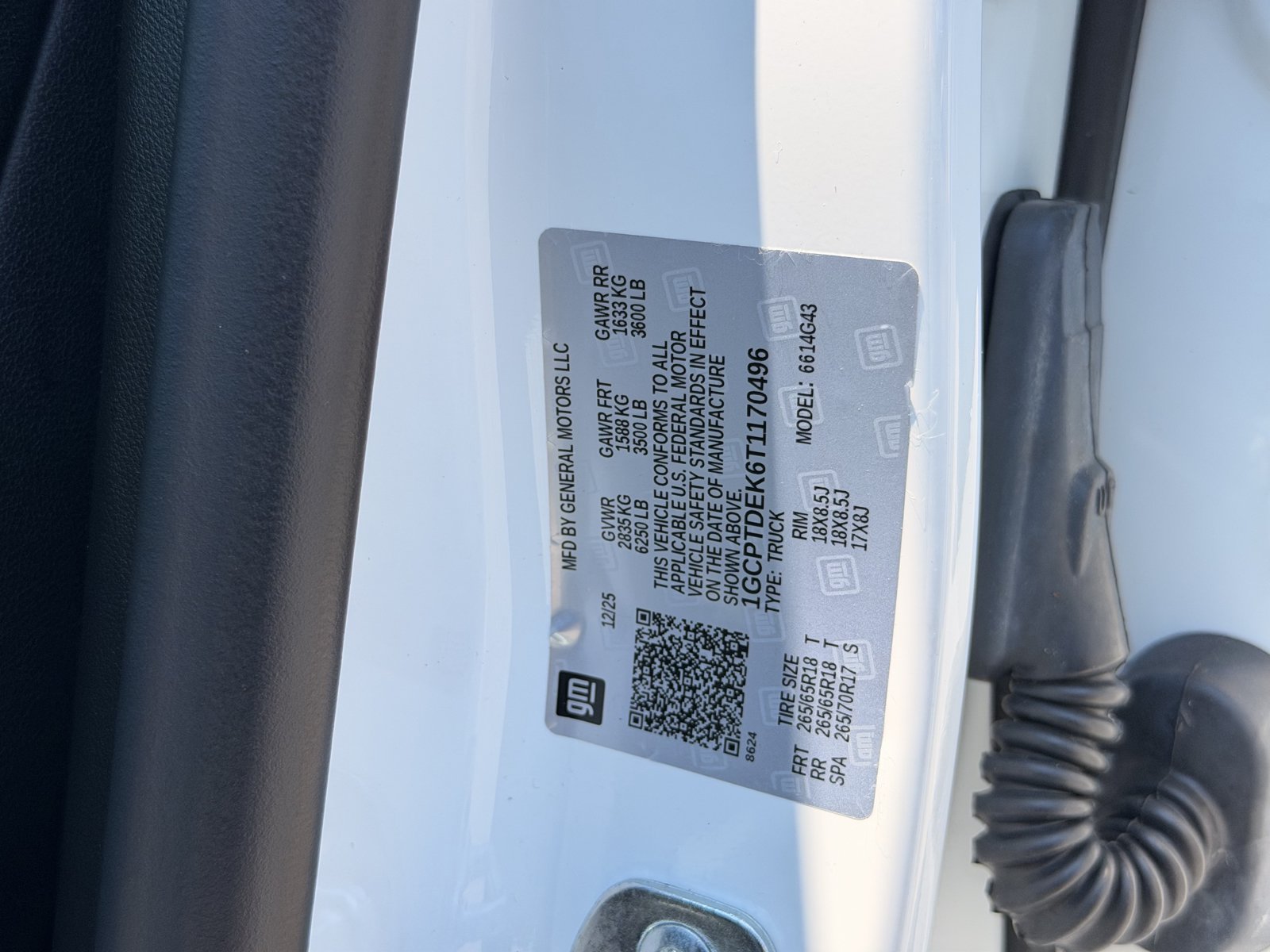 Used 2026 Chevrolet Colorado Z71 w/ Technology Package AWD/4WD image 33