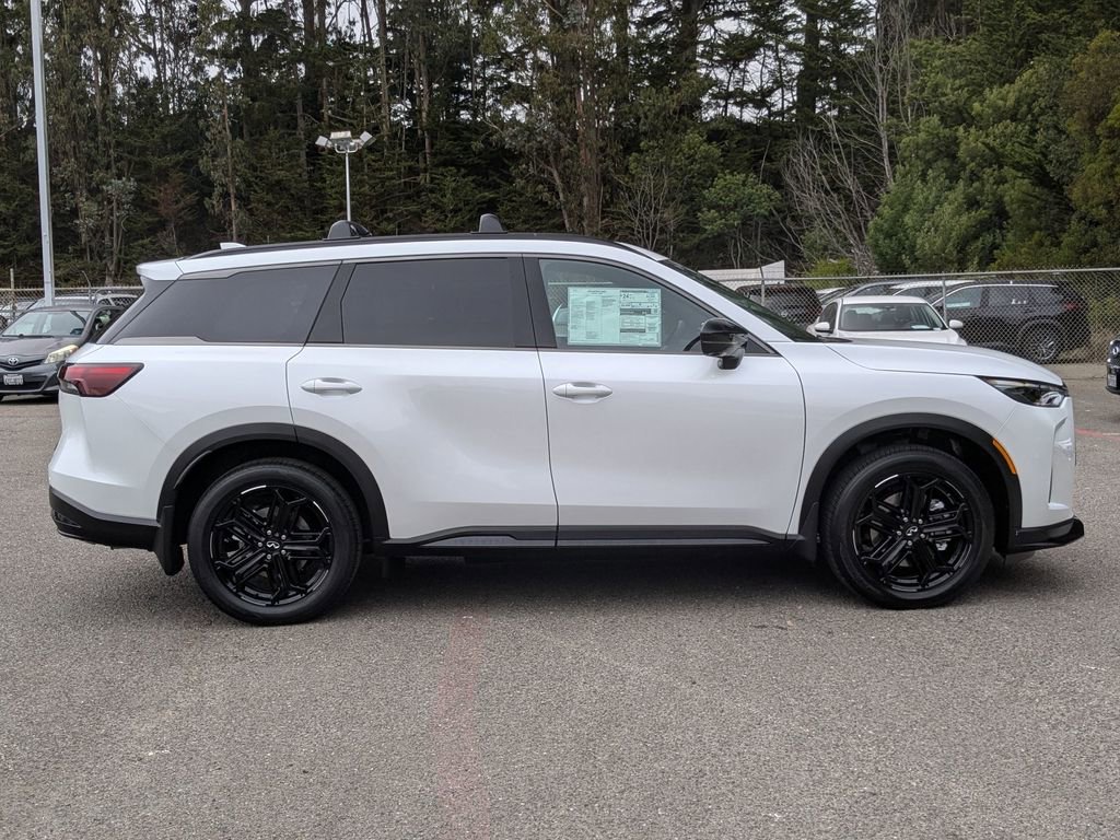 New 2026 INFINITI QX60 Sport image 4