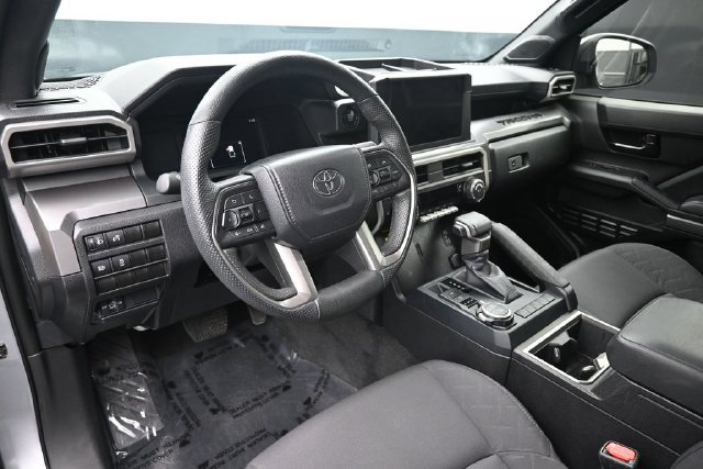 Used 2024 Toyota Tacoma SR5 AWD/4WD image 11