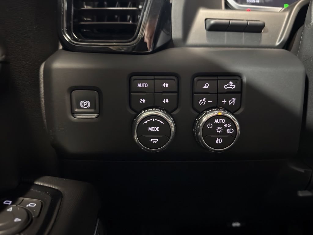 Used 2026 GMC Sierra 2500 AT4X AWD/4WD image 13