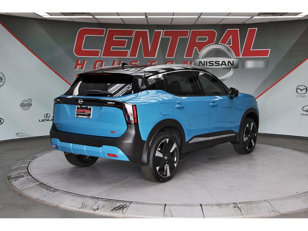 New 2026 Nissan Kicks SR FWD image 4