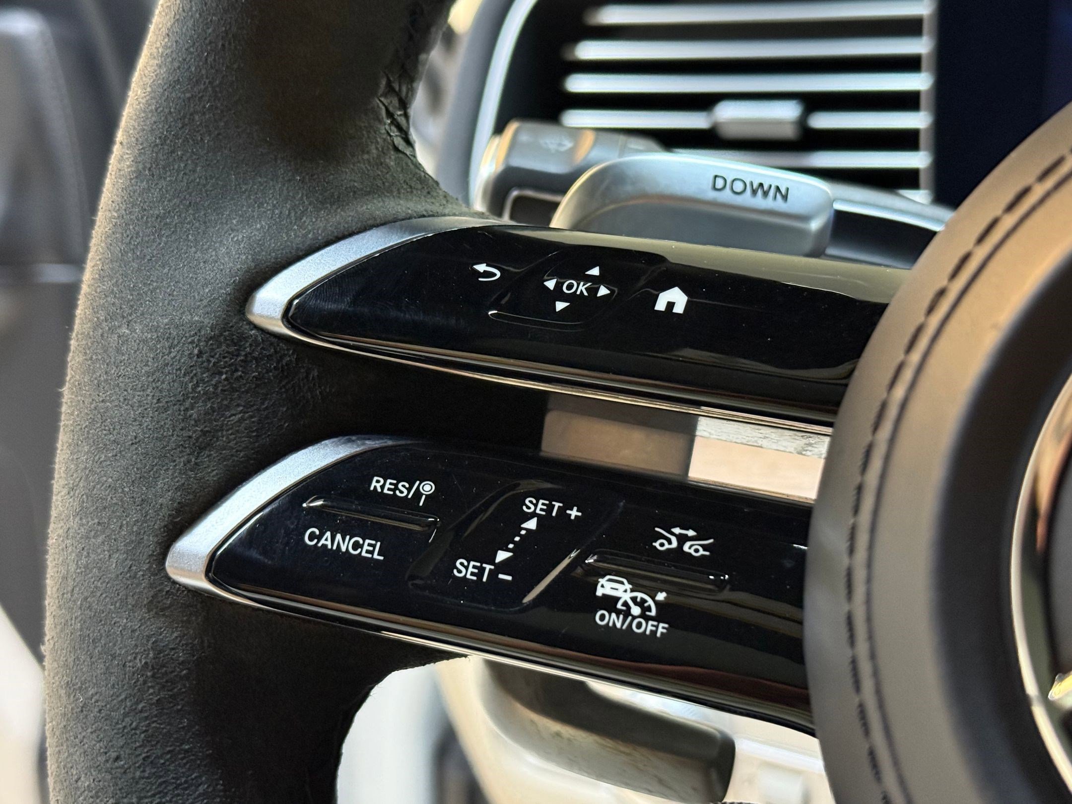 Used 2024 Mercedes-Benz GLE 53 AMG 4MATIC Coupe image 16