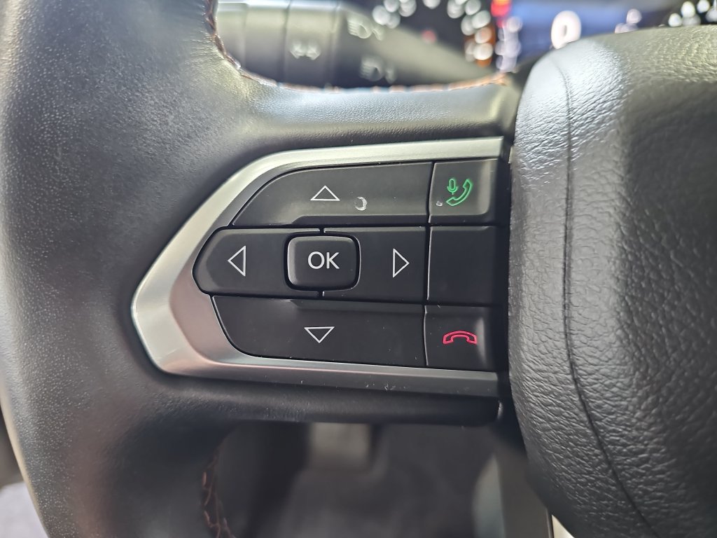 Used 2022 Jeep Compass Limited w/ Sun and Sound Group AWD/4WD image 43