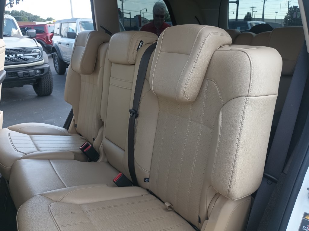 Used 2018 Mercedes-Benz GLS 450 4MATIC image 32