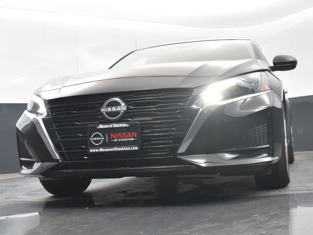 Used 2025 Nissan Altima 2.5 S image 36