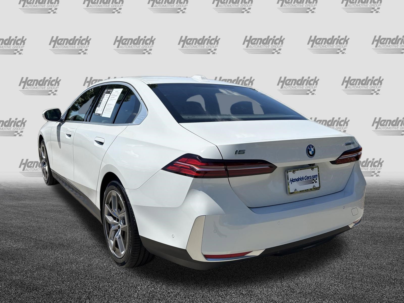 Certified 2024 BMW i5 eDrive40i w/ Convenience Package RWD image 8