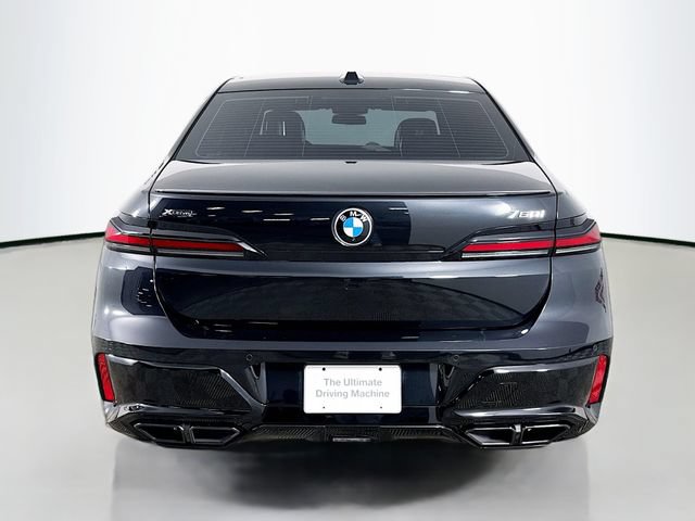 Used 2025 BMW 760i xDrive AWD/4WD image 6