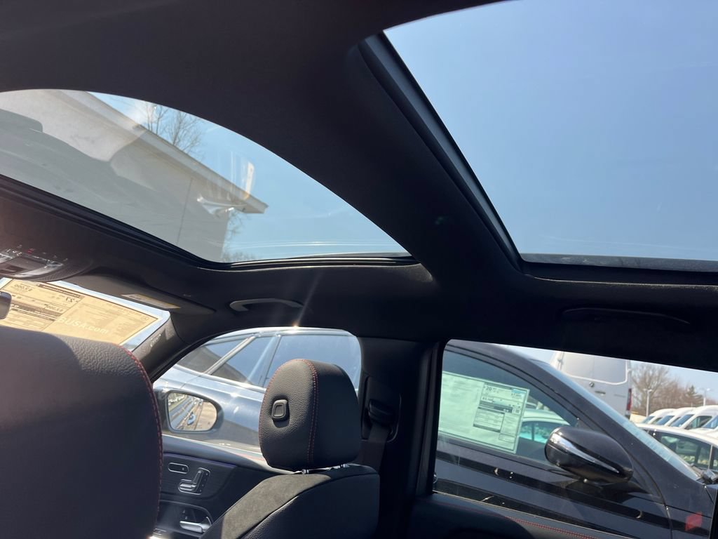 New 2026 Mercedes-Benz GLB 250 4MATIC image 10