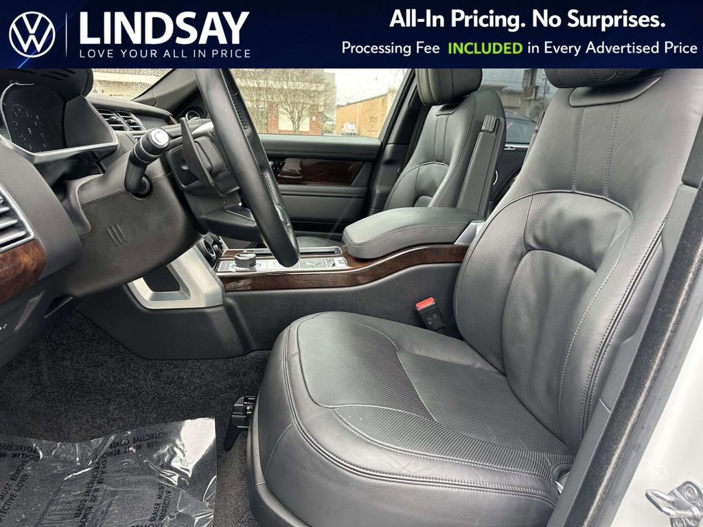 Used 2020 Land Rover Range Rover Long Wheelbase HSE image 11