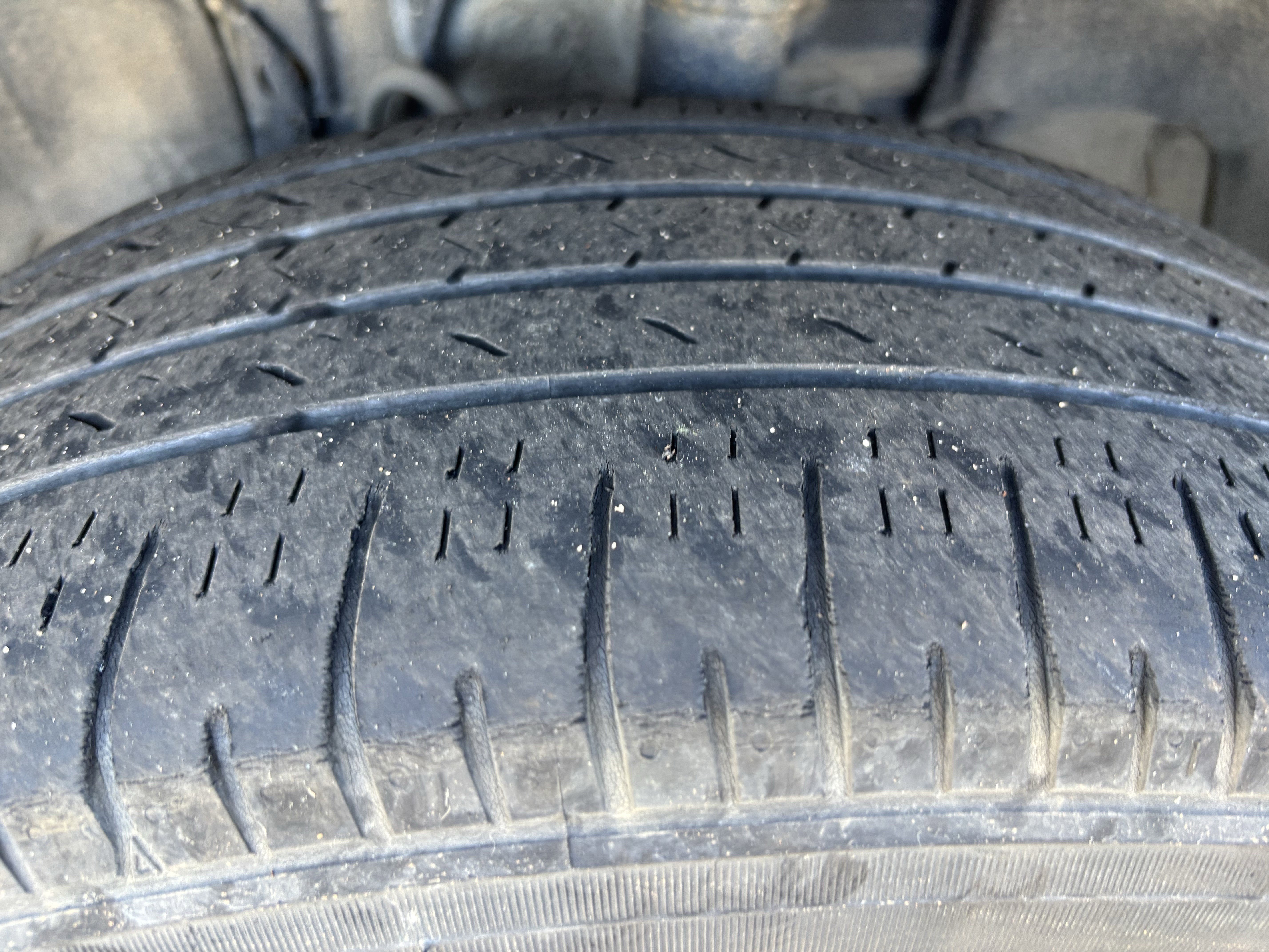 Used 2021 Toyota RAV4 Limited image 12