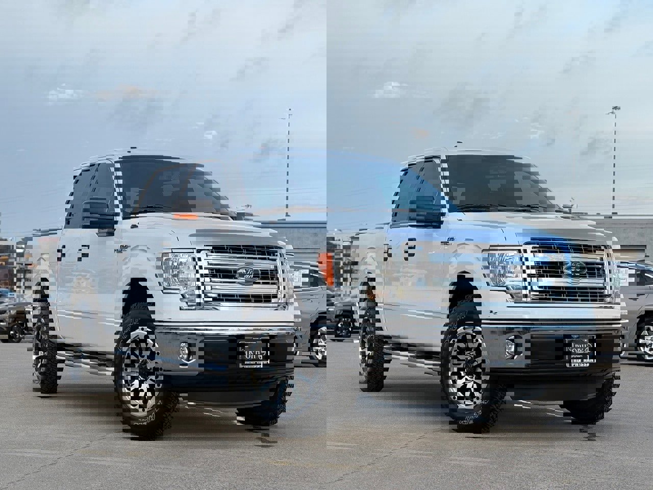 Used 2013 Ford F150 XLT w/ XLT Chrome Pkg image 5