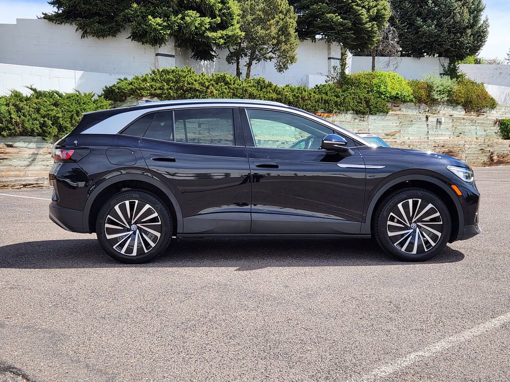 Used 2023 Volkswagen ID.4 Pro S Plus AWD/4WD image 4