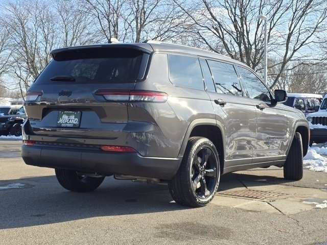 Used 2025 Jeep Grand Cherokee L Altitude image 29