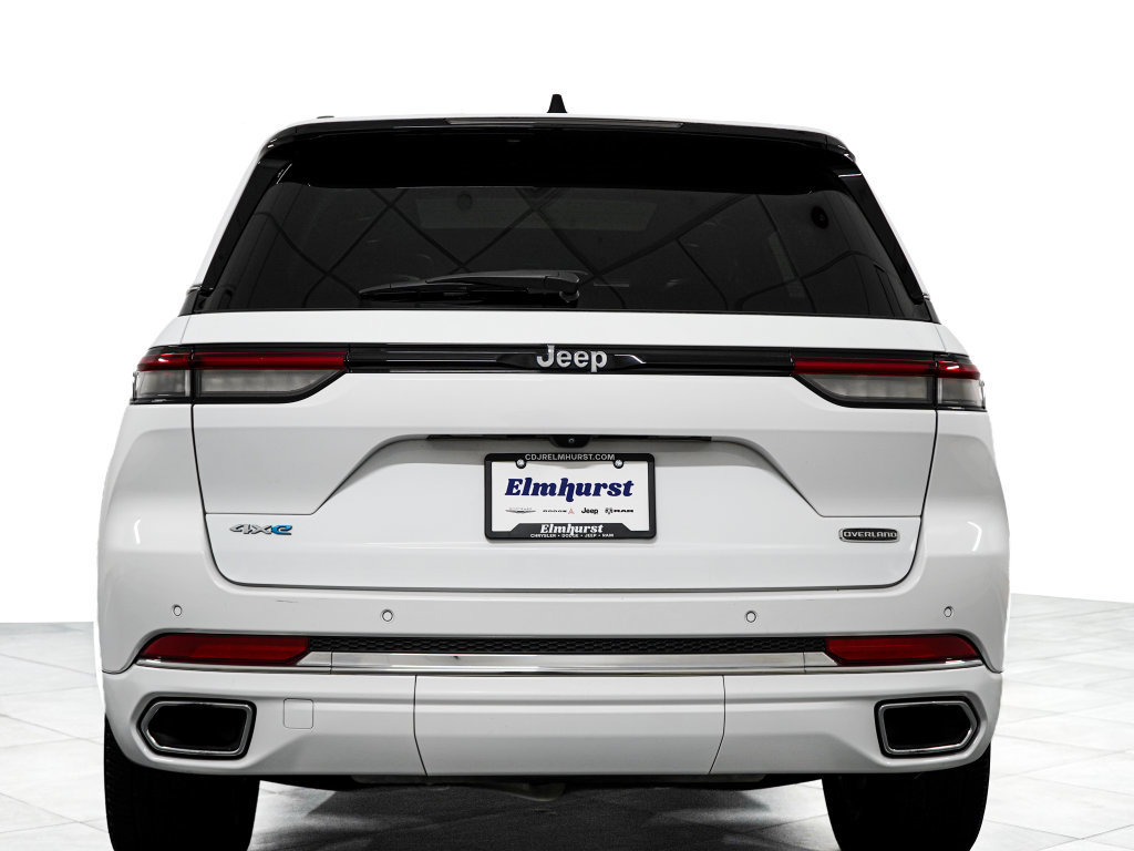 Used 2023 Jeep Grand Cherokee Overland AWD/4WD image 6