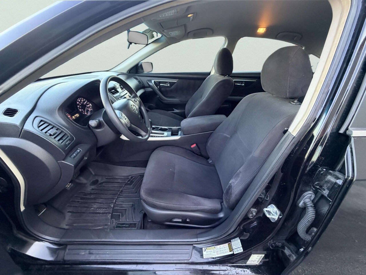 Used 2013 Nissan Altima 2.5 S FWD image 12