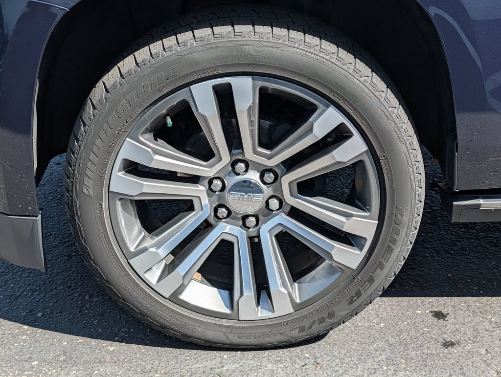 Used 2020 GMC Yukon XL Denali w/ Denali Ultimate Package AWD/4WD image 12