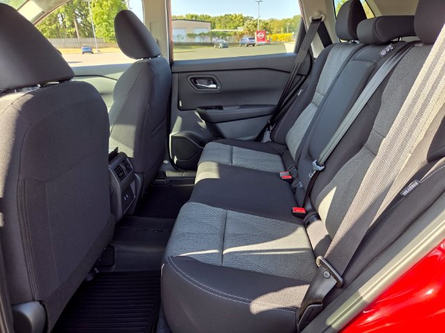 New 2026 Nissan Rogue SV FWD image 12