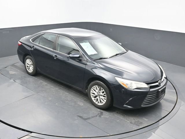 Used 2016 Toyota Camry LE image 51