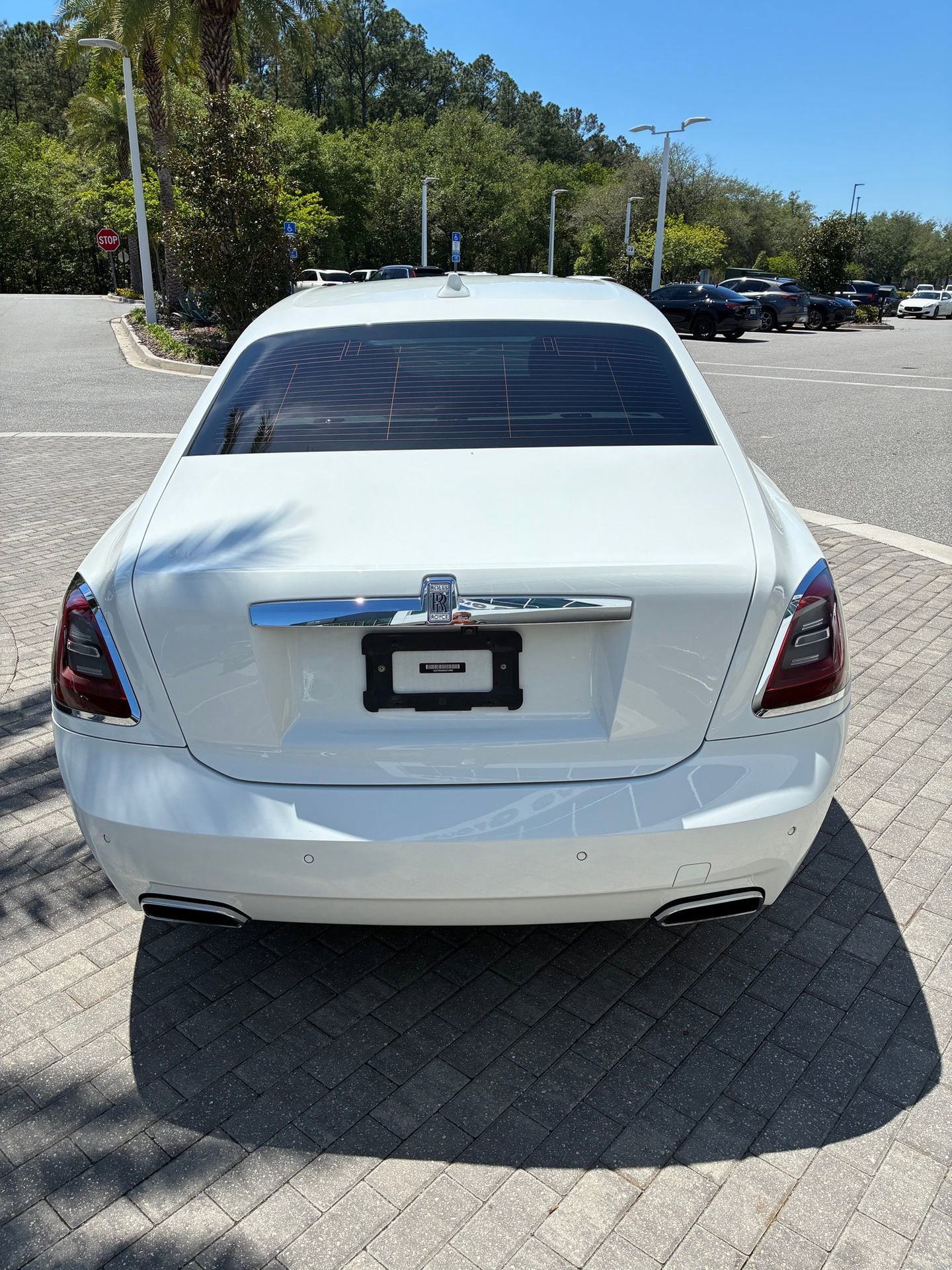 Used 2022 Rolls-Royce Ghost image 3