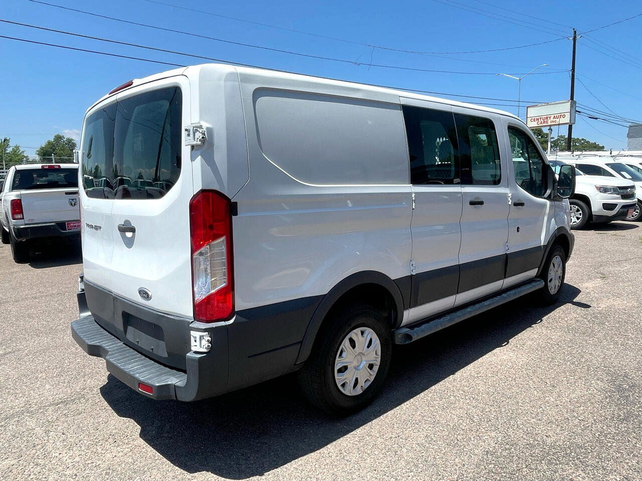 Used 2015 Ford Transit 250 130 Low Roof w/ Exterior Upgrade Package image 9