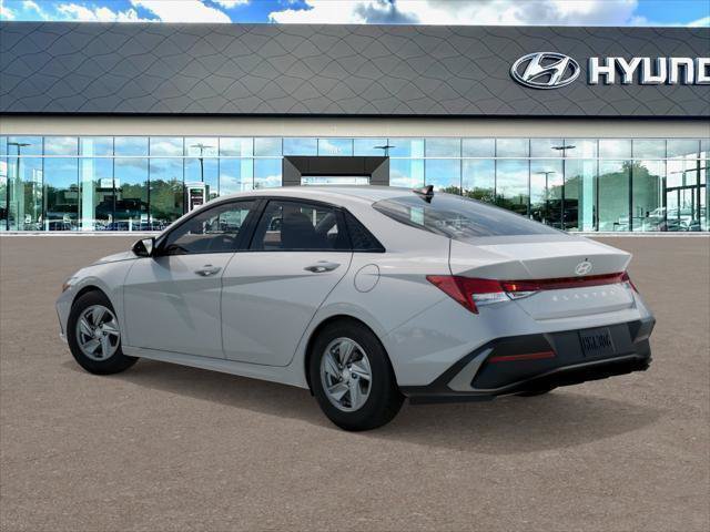 New 2026 Hyundai Elantra SE FWD image 5