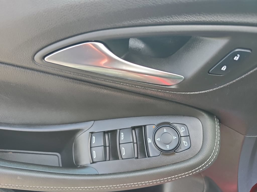 Used 2024 Buick Encore GX Preferred FWD image 22
