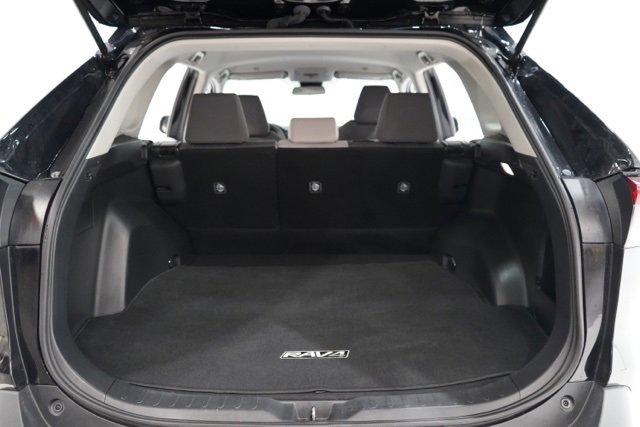 Used 2024 Toyota RAV4 XLE image 31