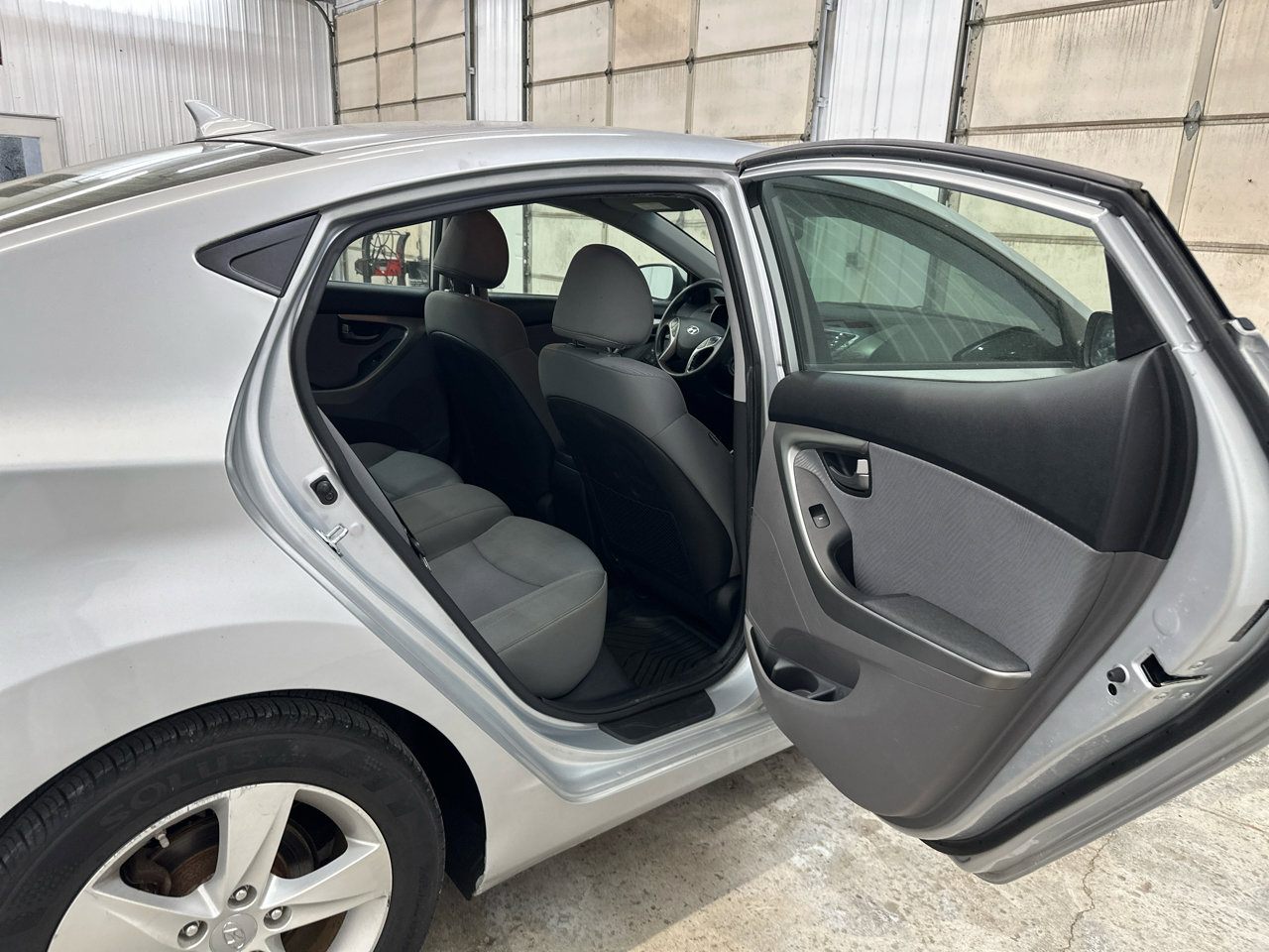 Used 2012 Hyundai Elantra GLS w/ Preferred Pkg 3 image 29