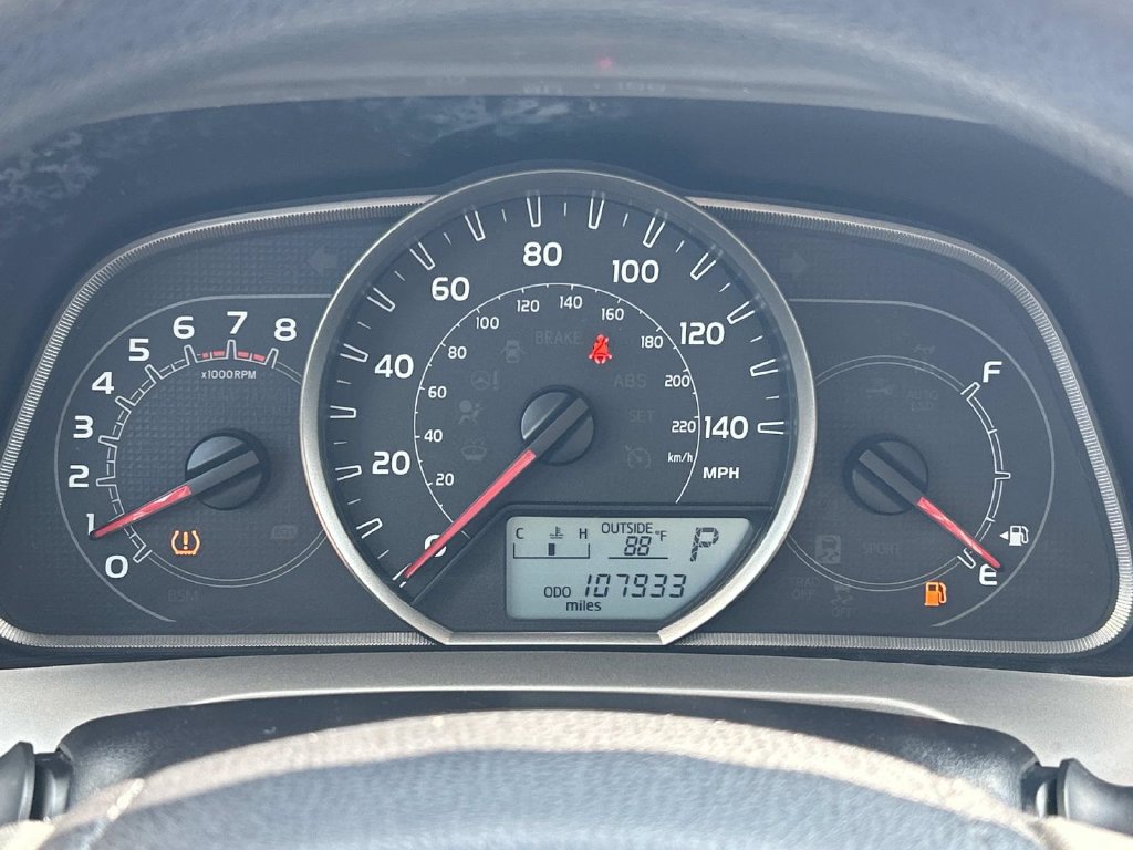 Used 2015 Toyota RAV4 XLE FWD image 25