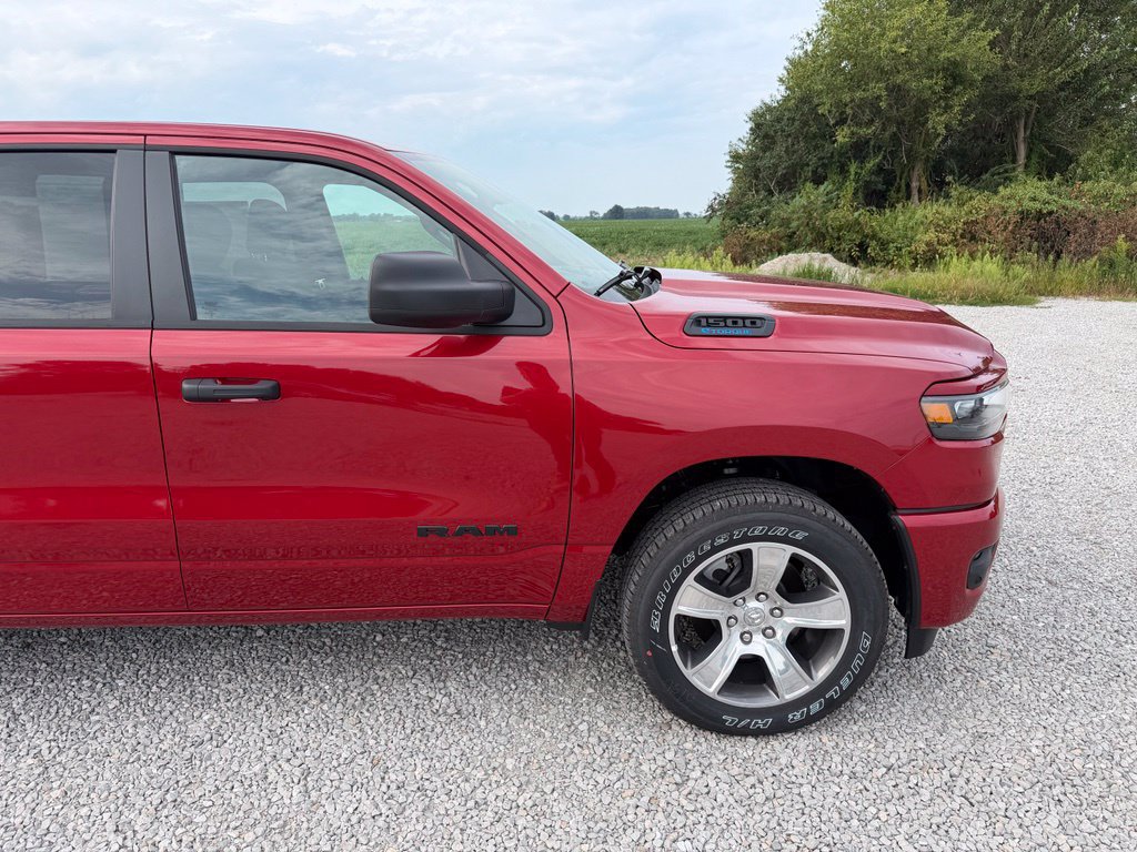 Used 2026 RAM 1500 Express RWD image 18