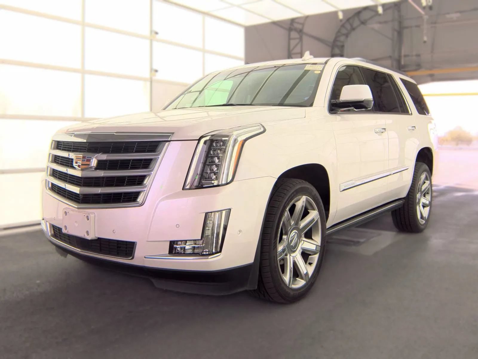 Used 2019 Cadillac Escalade Premium Luxury AWD/4WD image 1