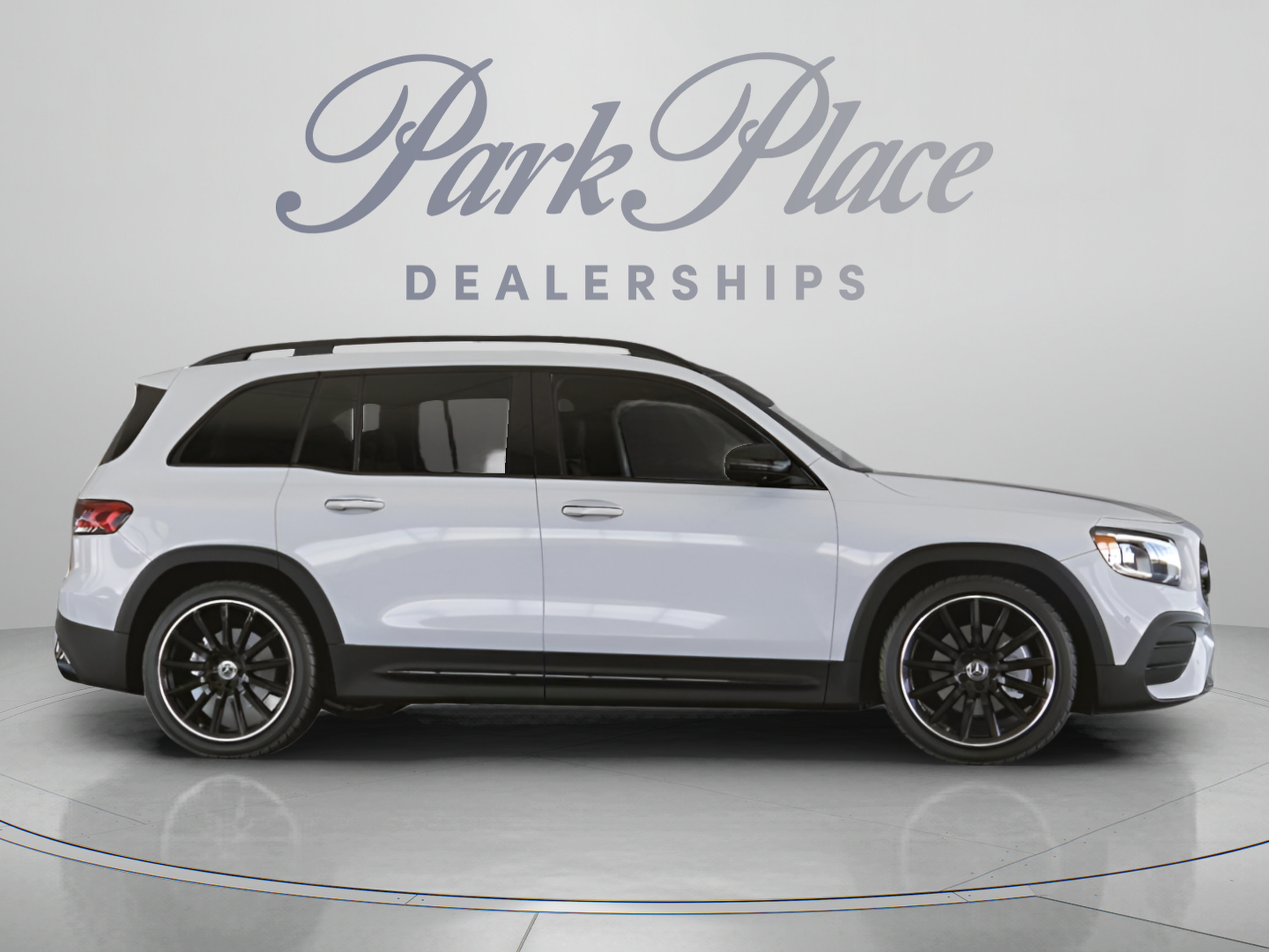 Certified 2023 Mercedes-Benz GLB 250 image 28