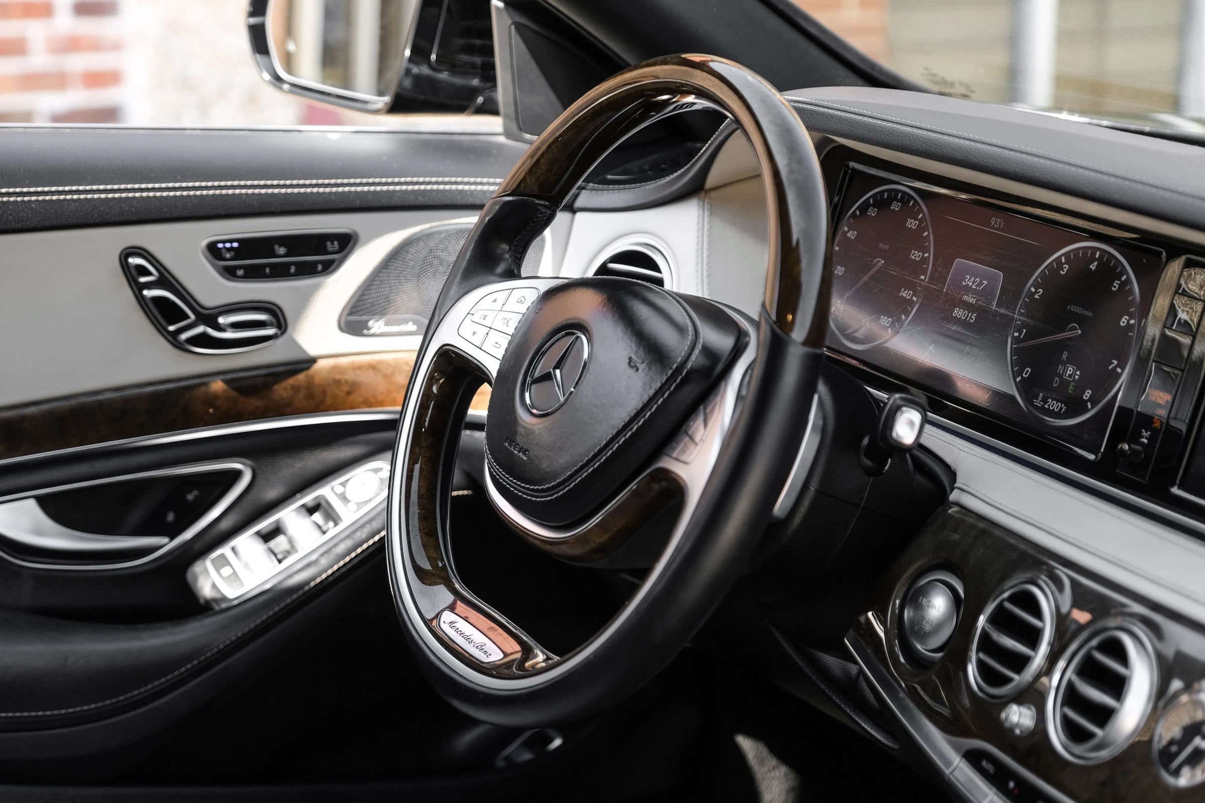 Used 2015 Mercedes-Benz S 550 Sedan image 14