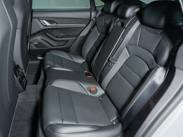 Certified 2025 Porsche Taycan image 26