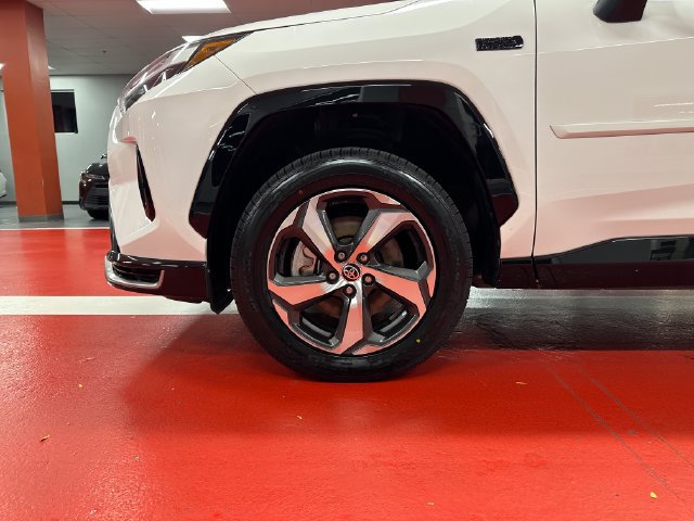 Certified 2023 Toyota RAV4 SE w/ Weather & Moonroof Package AWD/4WD image 27