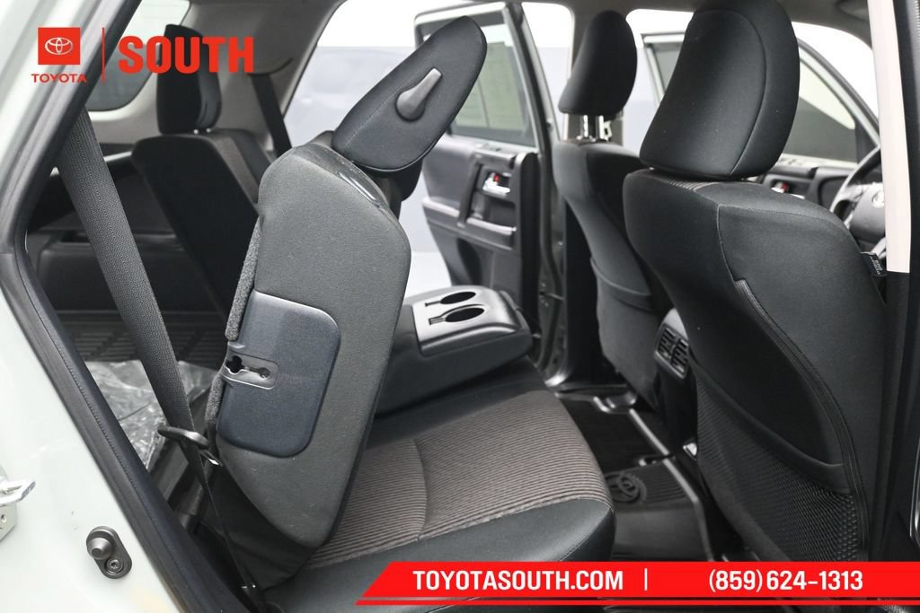 Used 2023 Toyota 4Runner TRD Off-Road AWD/4WD image 29