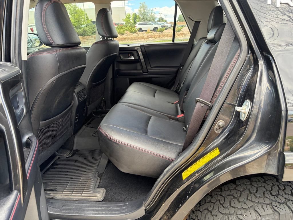 Used 2018 Toyota 4Runner TRD Off-Road Premium AWD/4WD image 15