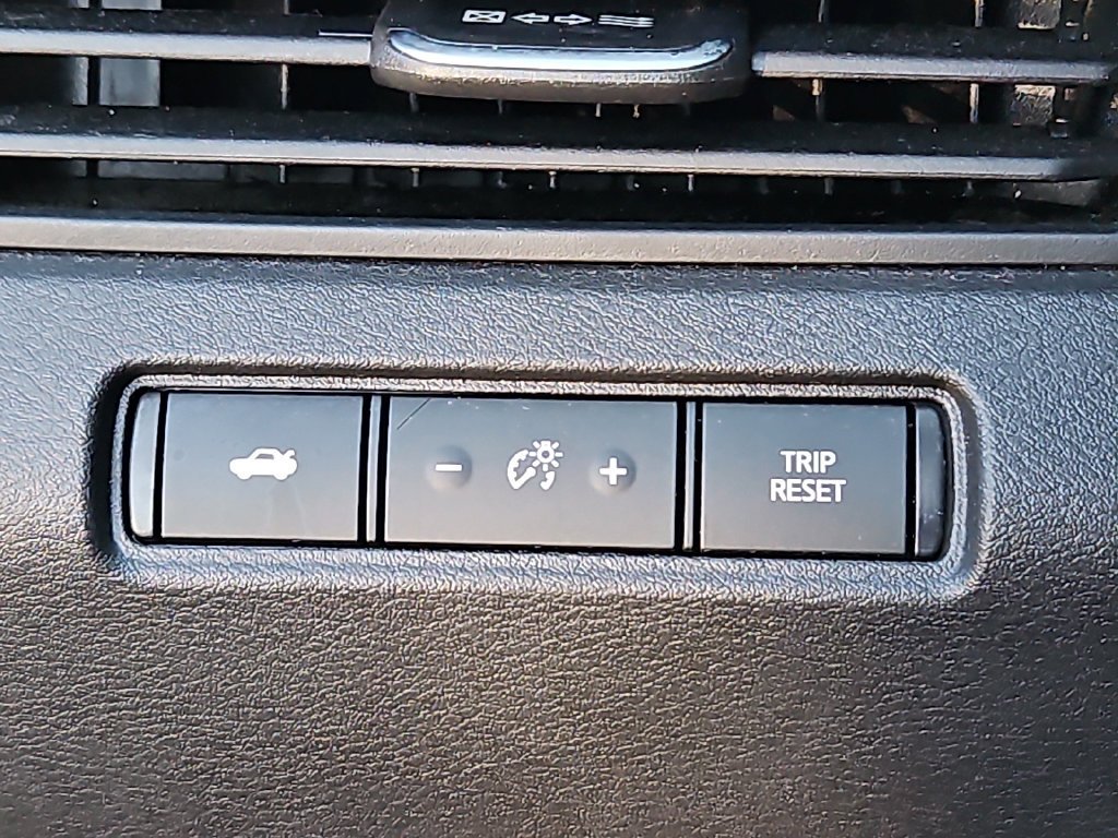 Certified 2024 Nissan Altima 2.5 SR FWD image 25